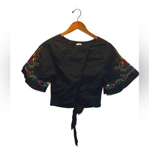 Isa & Ella black embroidery crop, made in India